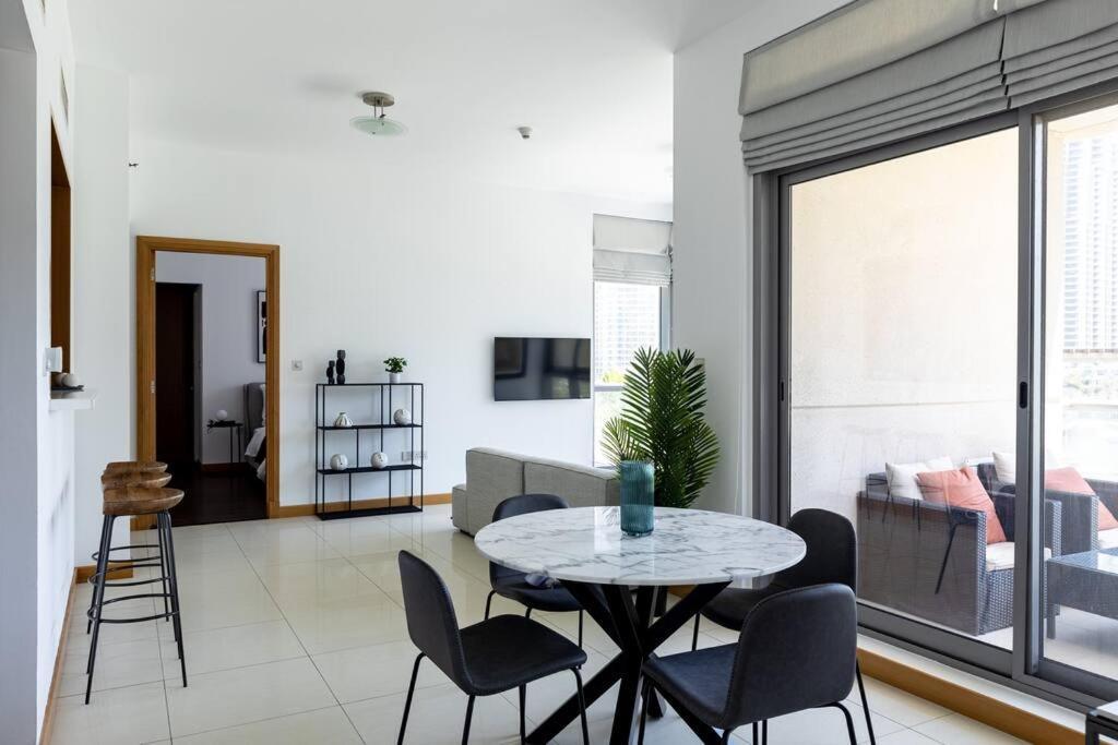 Dubai Marina, Two Bedrooms Apartment With Full Marina View Exterior photo